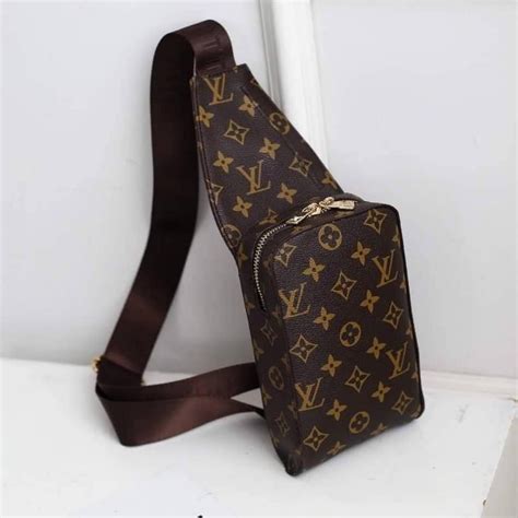 louis vuitton avenue sling bag price singapore|louis vuitton sling bag monogram.